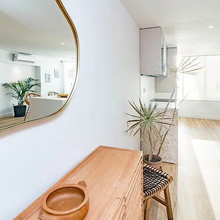 Eac3f- Modern & Light Steps From The Sea Apartment *