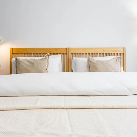 Eac3f- Modern & Light Steps From The Sea Apartment Estepona