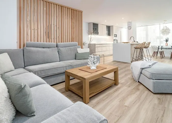 Eac3f- Modern Light Steps From The Sea Estepona