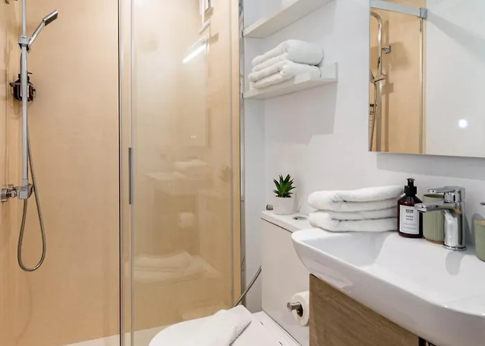 Eac3f- Modern Light Steps From The Sea Estepona