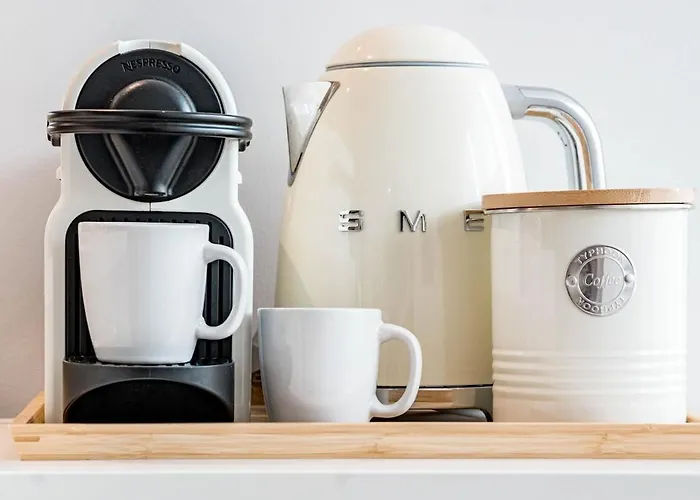 Apartment Eac3f- Modern Light Steps From The Sea *